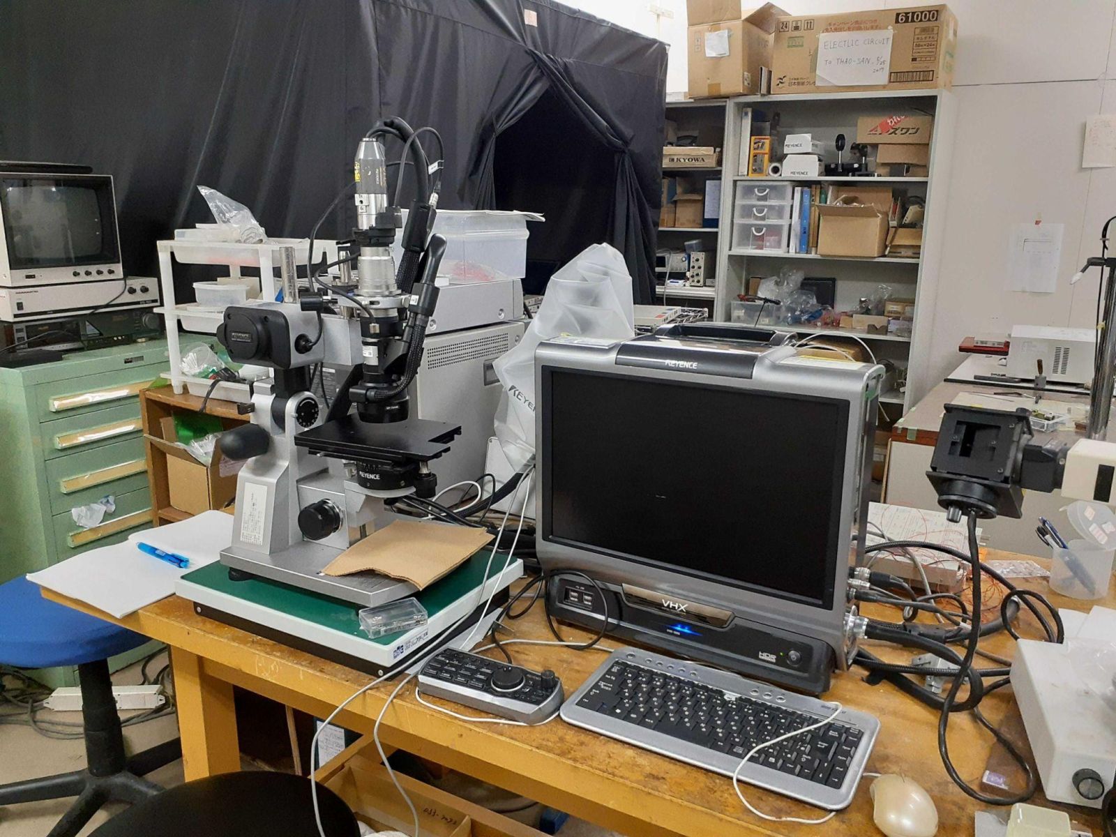 Z電動ステージ付きデジタルマイクロスコープ
(Digital micro scope with Z-axis motor)